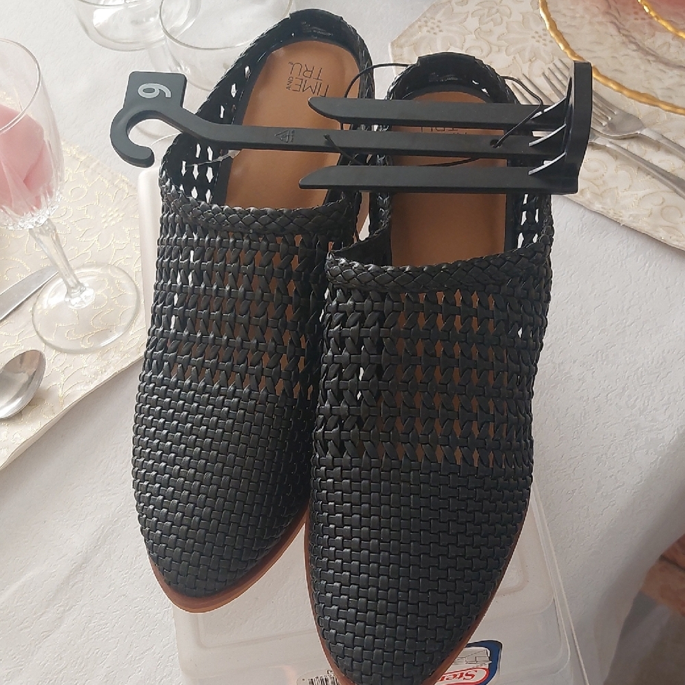 Time and Tru Black Woven Clogs